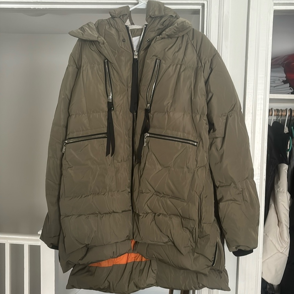Women’s 2xl winter jacket. Only worn once!